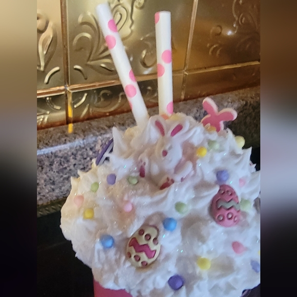 Easter Mug and Topper - Picture 2 of 2